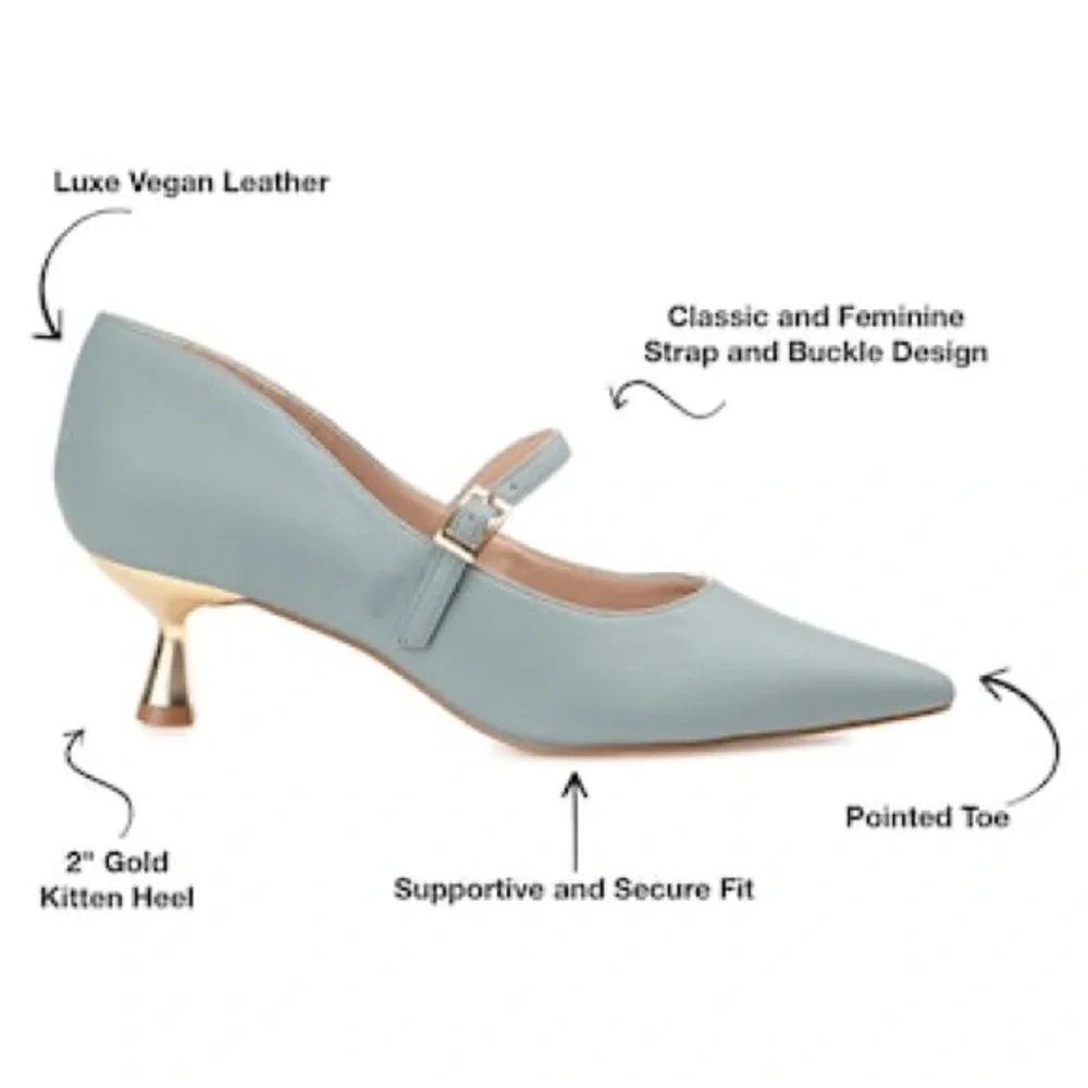 Journee Collection Manza Pump